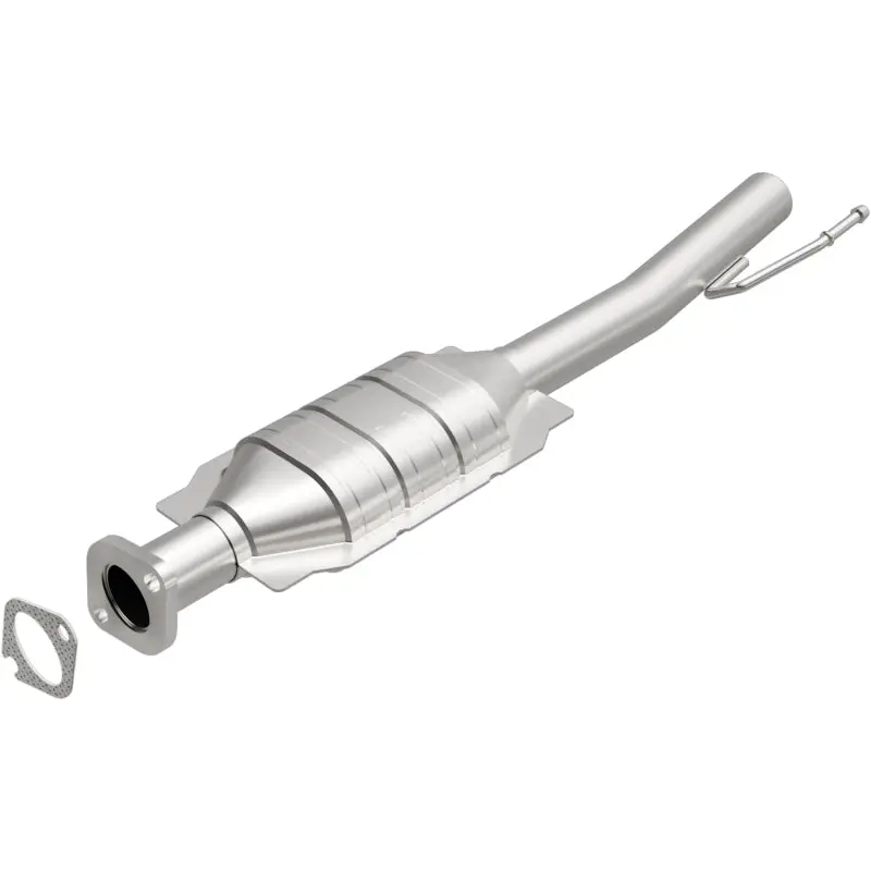 Magnaflow Direct-Fit Catalytic Converter For 2003–2004 Ford Escape 3.0L Engine 1