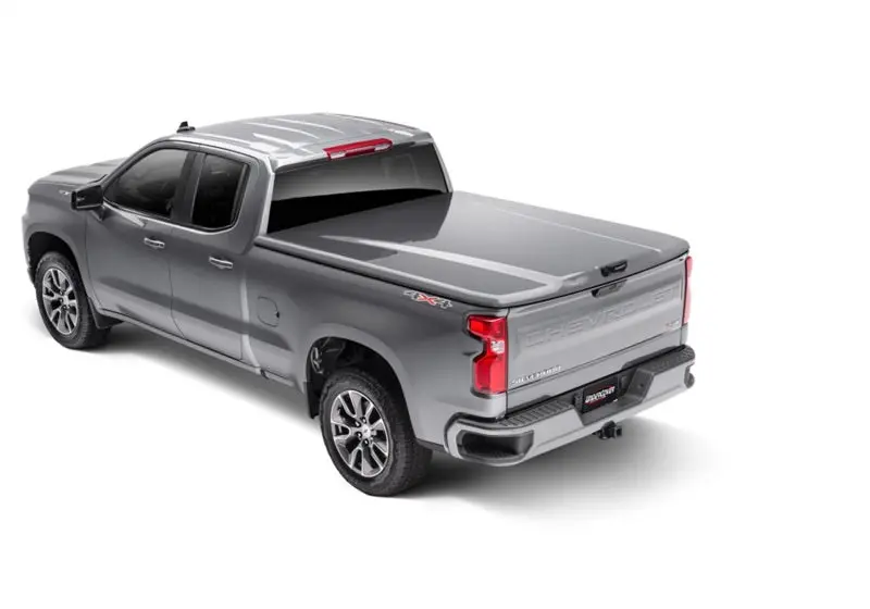 Undercover Elite Lx Hard Tonneau Cover — 2020 Chevrolet Silverado 2500/3500 Hd, 6.9' Bed, Glory Red Tintcoat Finish 1